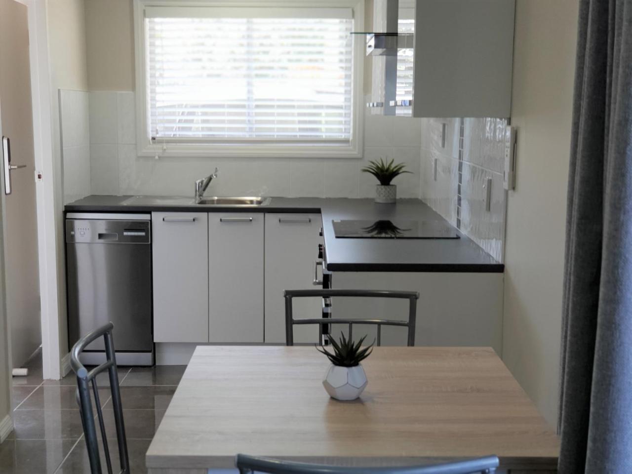Rose Apartments Unit 6 Central Rotorua-Accommodation & Spa Ngoại thất bức ảnh